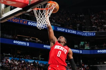 北美世界杯-又一次打出了极高的正负值！火箭替补后场有时候还是很有作用的？