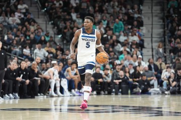 足球新闻-五连败！爱德华兹：我们不能以疲劳为借口 本该在场去全力以赴